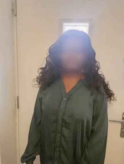Alma, 33