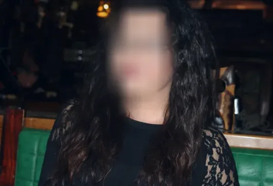 Annelie, 24