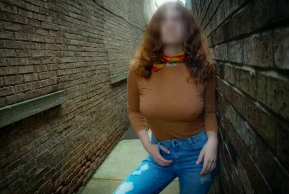 Charlotte, 32