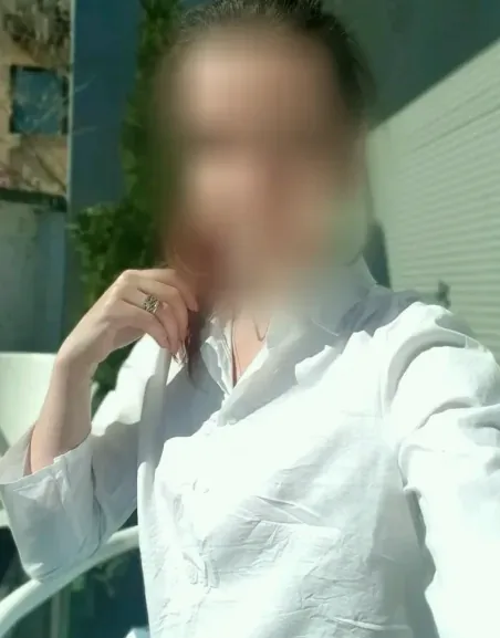 Charlotte, 32