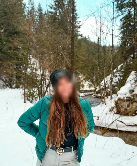 Elisabeth, 27