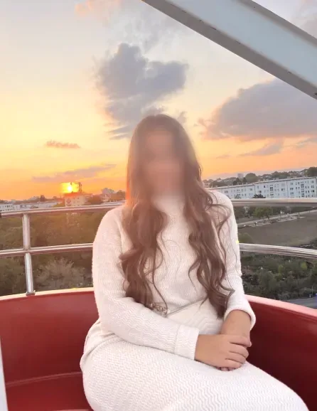 Ivana, 19