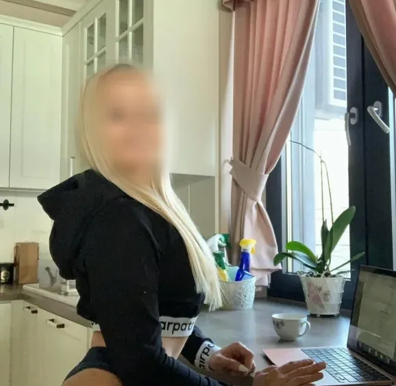 Katarina, 34