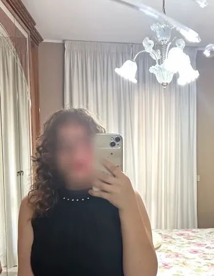 Lejla, 21
