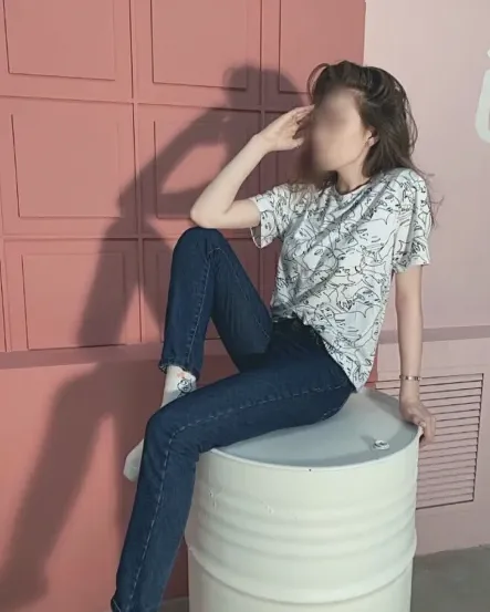 Monica, 21