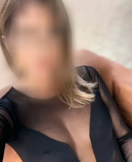 Monica, 29