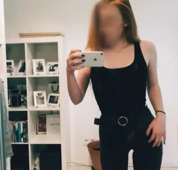 Selma, 36