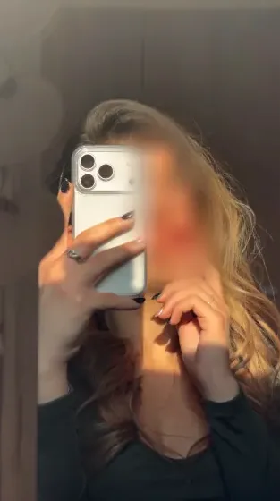 Yasmin, 20
